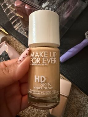 Makeup Forever HD Skin Hydra Glow Foundation -  Shade 1N14